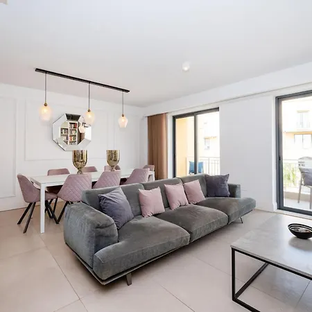 Apartment 3-bedroom Central St.julian's